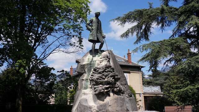 Statue de Jean-Jacques Rousseau