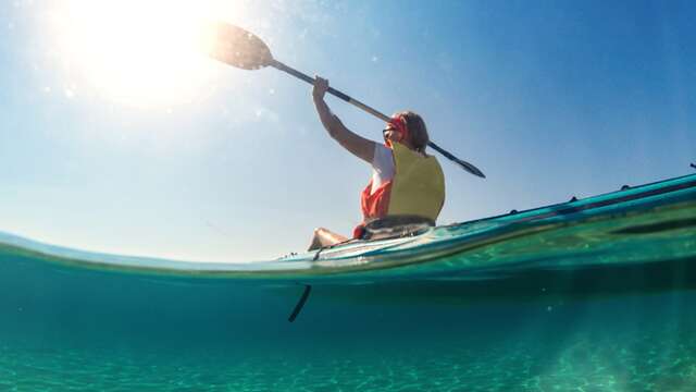 Kayak solo in Antibes: explore the Côte d'Azur differently!