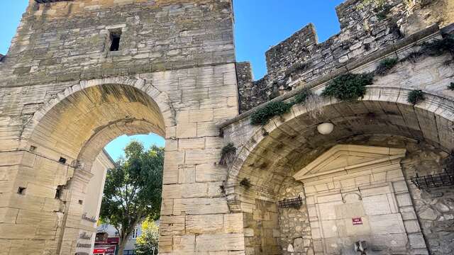 La Fontaine de la Porte d'Avignon