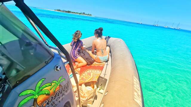 Coconut taxi boat