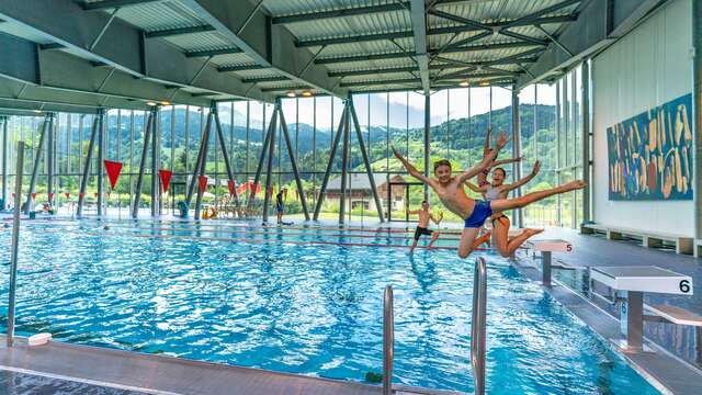 Outdoor swimming pool