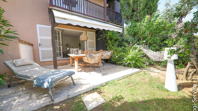 Superbe appartement rénové 2 pièces avec jardin & amarrage