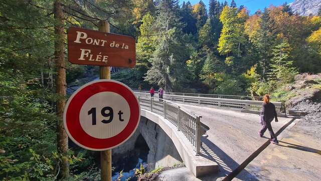 Sentier pédestre : le pont de la Flée