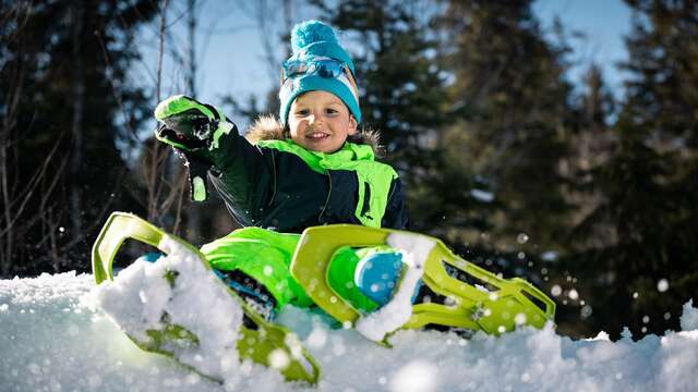 Vivez une journée de Davy Crockett en écoutant des contes et légendes et chaussés de raquettes
