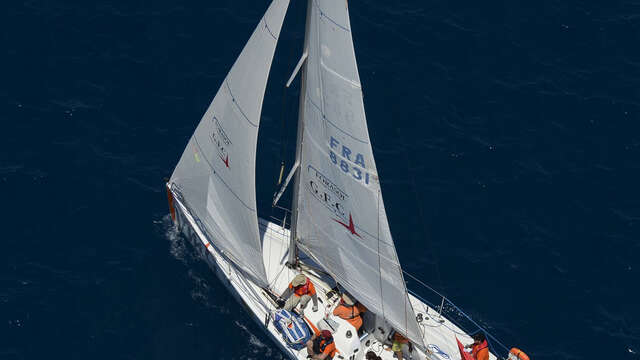 1/2 journée découverte en voilier - Ecole de voile VMG+