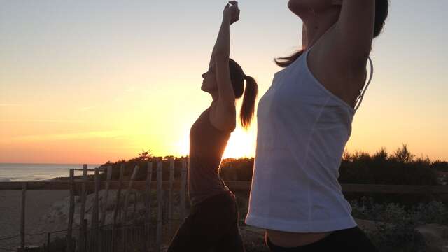 Outdoor yoga with Joëlle Demillian