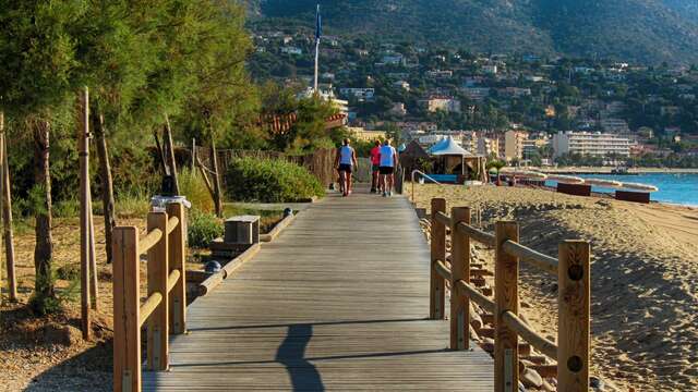 Promenade du Bord de Plage