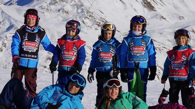 Découverte ludique du ski alpin au Kidz Club