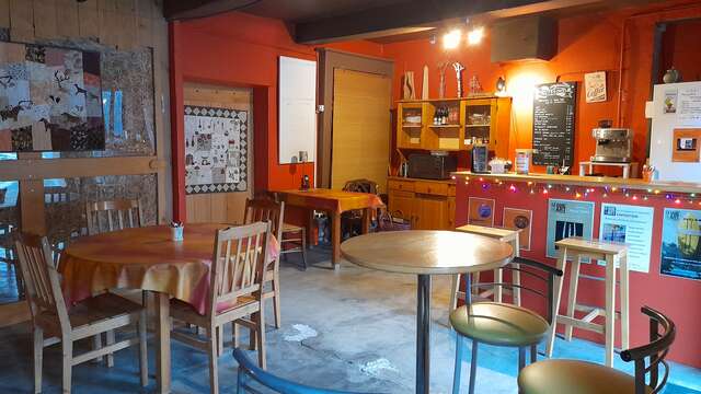 Le café associatif du Hang'Art