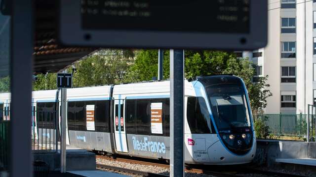 Parcours commenté en tram T13 avec goûter à la gare de Mareil-Marly