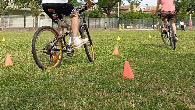 Apprendre à rouler à vélo avec ses enfants