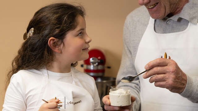 Le mi-cuit & chantilly - La Cité du Chocolat Valrhona