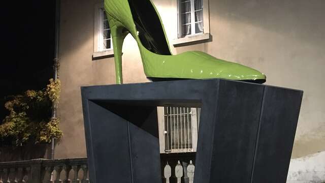 Circuit balade autour de 11 chaussures géantes en ville