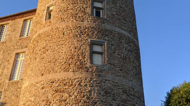 Château de Vollore - Visite enquête : Le coffret volé