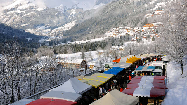 Marché  de Châtel en hiver