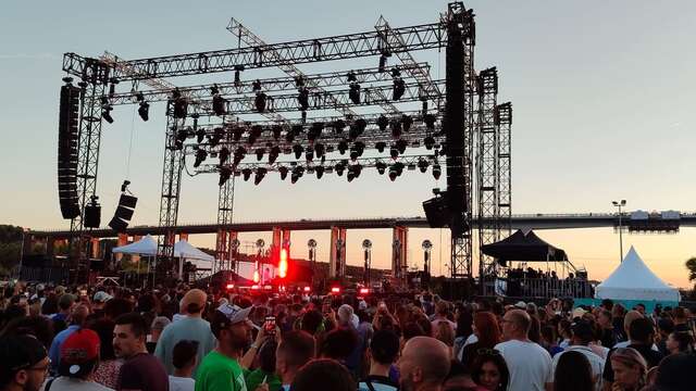 Martigues Summer Festiv'Halle