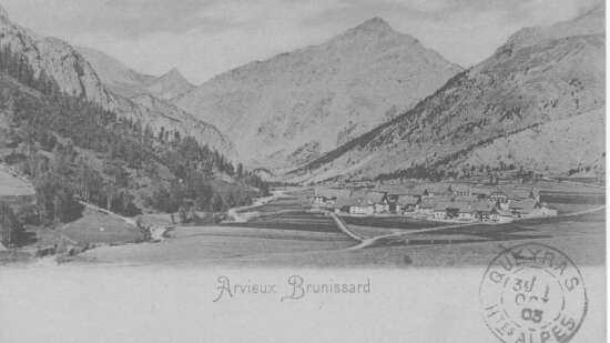 Arvieux au fil des archives