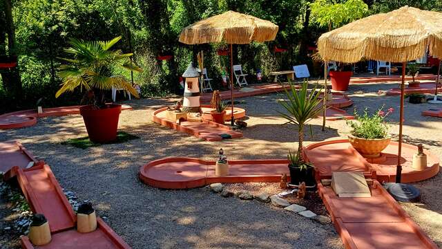 Le Mini Golf du Théos