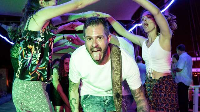 "Music in the spotlights" : Rock concert with "THE PAGE"