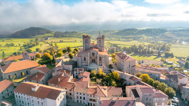 Saint-Bonnet-le-Château, village de caractère