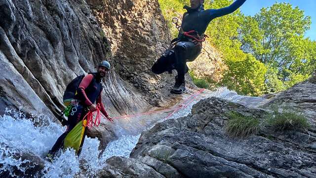 Canyoning découverte - Ecrins Spéléo Canyon