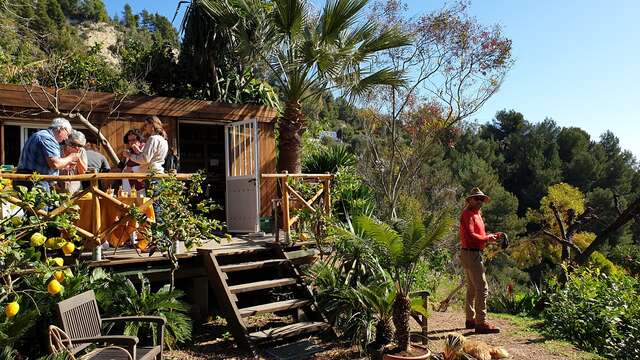 Self-guided tour of Domaine Gannac