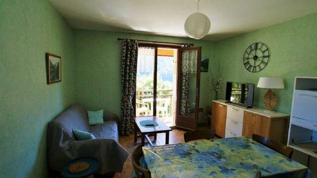 Les Violettes - Carrel Monique