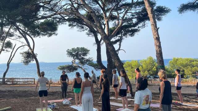 Matinée Pilates et Açaï Bowl