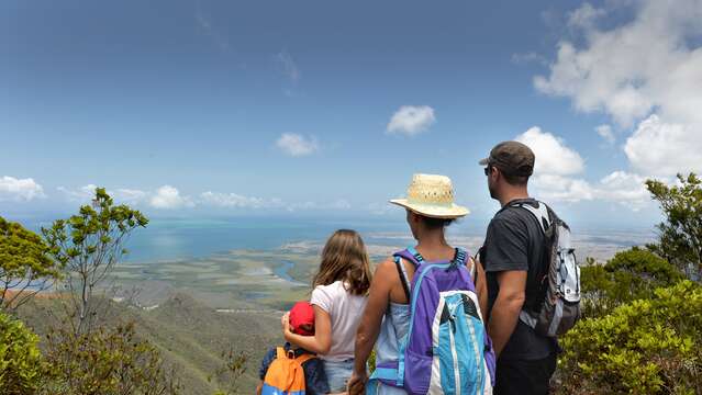 Self-guided trail of Mont Katepaï