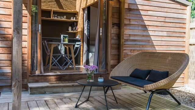 Night in a cosy wooden hut & cocooning in the bois saint-martin