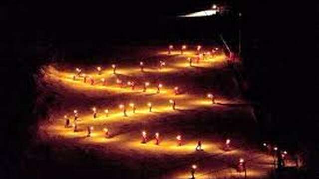 Soirée illuminée et chaleureuse