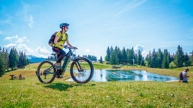 E-Bike-Tour – Entdeckungs-E-MTB-Wanderung mit Apéro Gourmand
