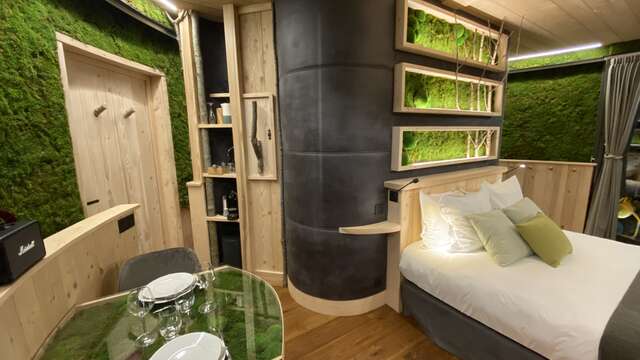 The leaf hut