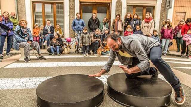 Duo frappé chanté : "Téklash"