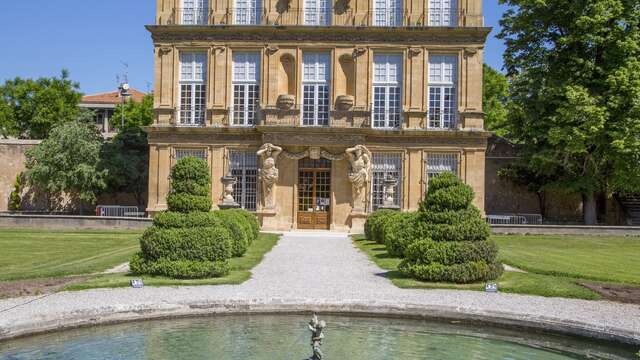 Au nom de la rose - Le jardin à la française du Pavillon de Vendôme