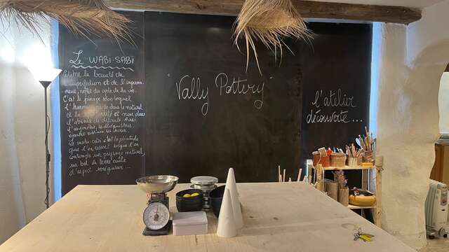 Atelier découverte pour adulte avec Vally Pottery