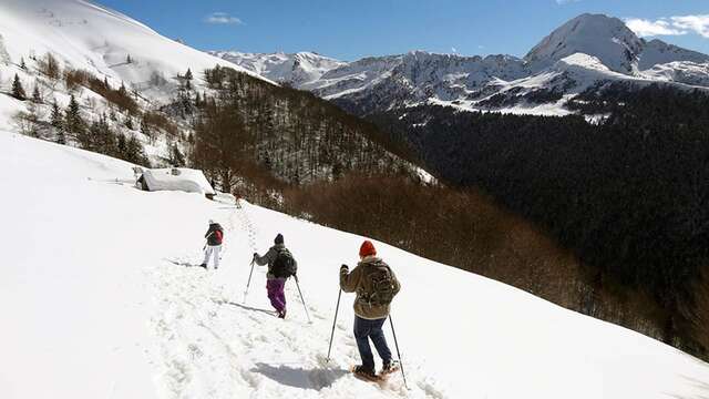 Raquettes à neige à la station d'Ascou