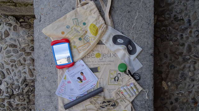 Children's groups : MuséOjeux activity bag