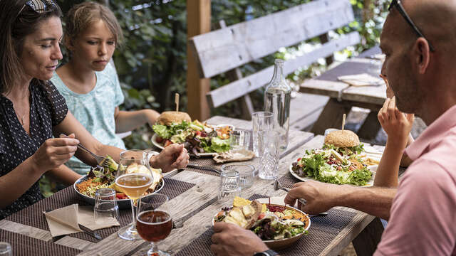 Restaurant végétarien à la ferme : Les jardins du Taillefer