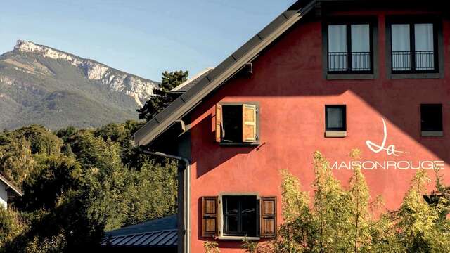 La Maison Rouge