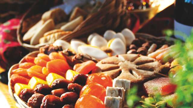 La veillée calendale : les traditions sacrées et gourmandes du Noël Provençal.