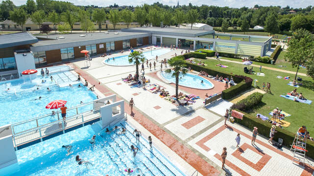 Ouverture des bassins extérieurs du centre nautique Carré Tonique