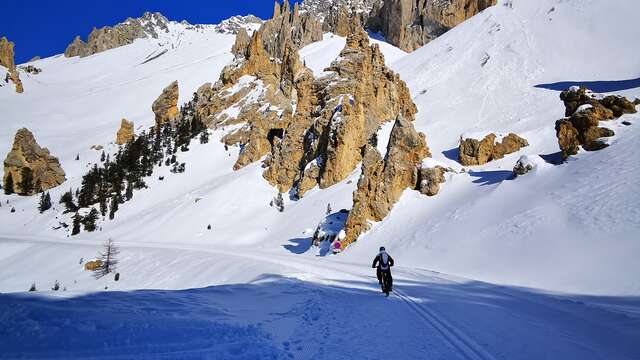 Découverte en VTTAE sur neige de la vallée de l'Izoard