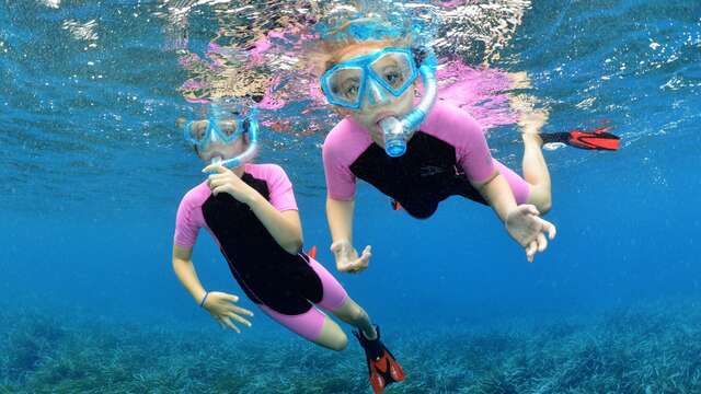 Randonnée aquatique en autonomie sur le sentier sous-marin de la Palud