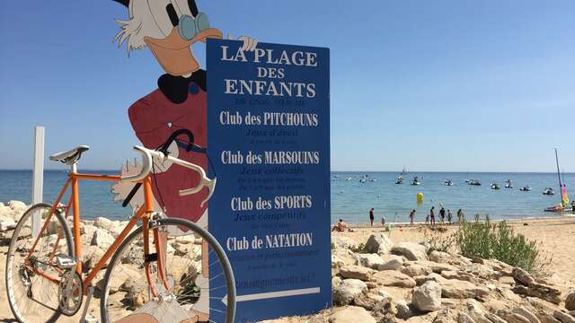 Beach club and swimming at the children's beach