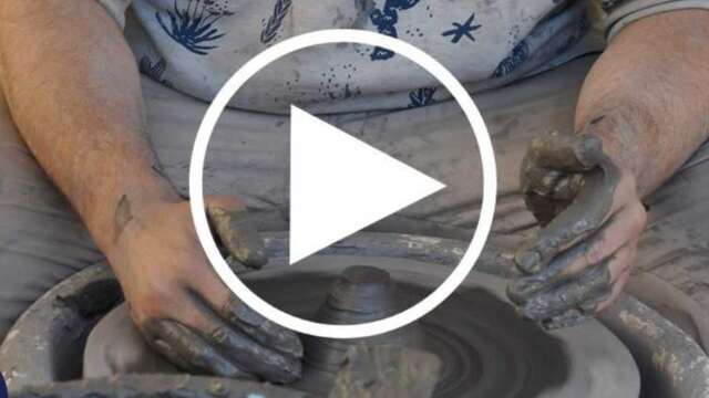 Projection de films autour de la céramique