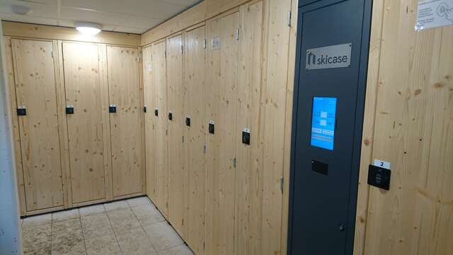 Les Carrets skis lockers