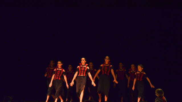 Cours de modern'jazz pour enfants/ados/adultes à Sainte-Marie et pour les locaux à l'année