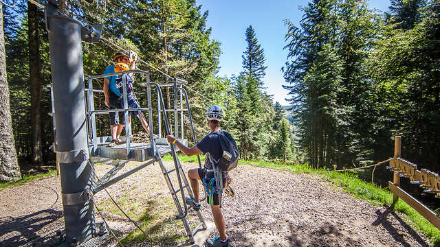Journée avec restauration au parc d'activités de Prabouré