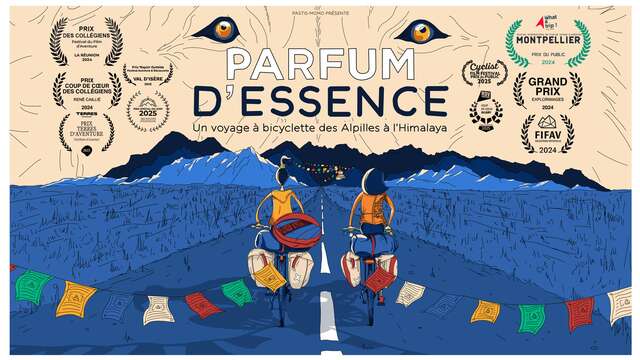 Projection en plein air : "Parfum d'essence"